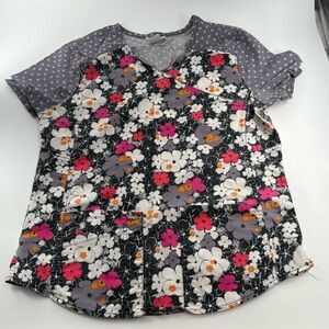 Scrubstar V-Neck Two Pocket Floral Scrub Top Small Gray Polka Dot